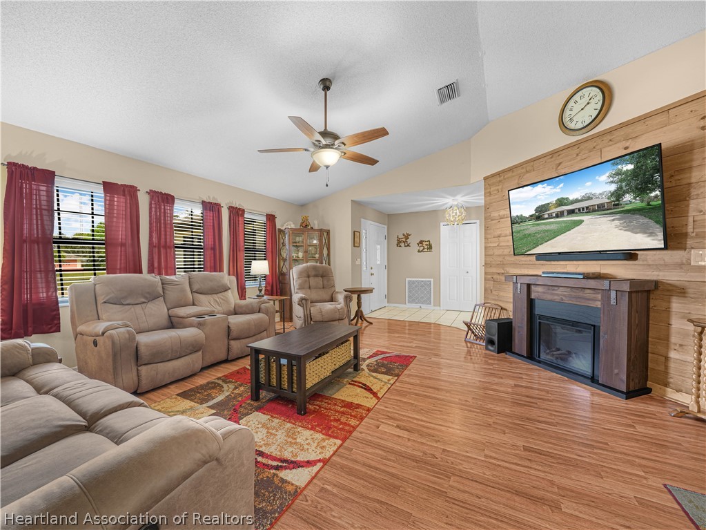 4411 Pitching Wedge Way Sebring, FL 33872 - Photo 5 of 30
