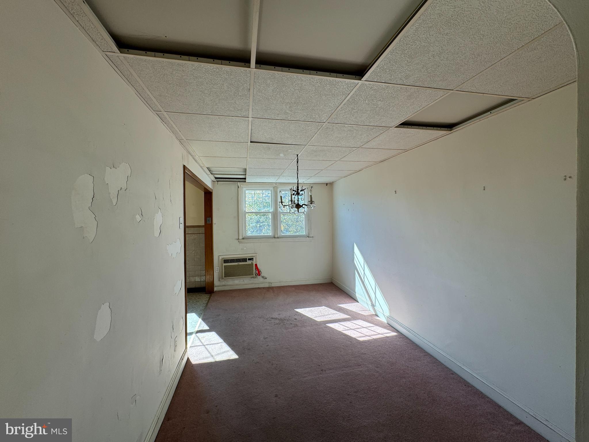 5240 Fairhaven Road Clifton Heights, PA 19018 - Photo 6 of 17 dining room