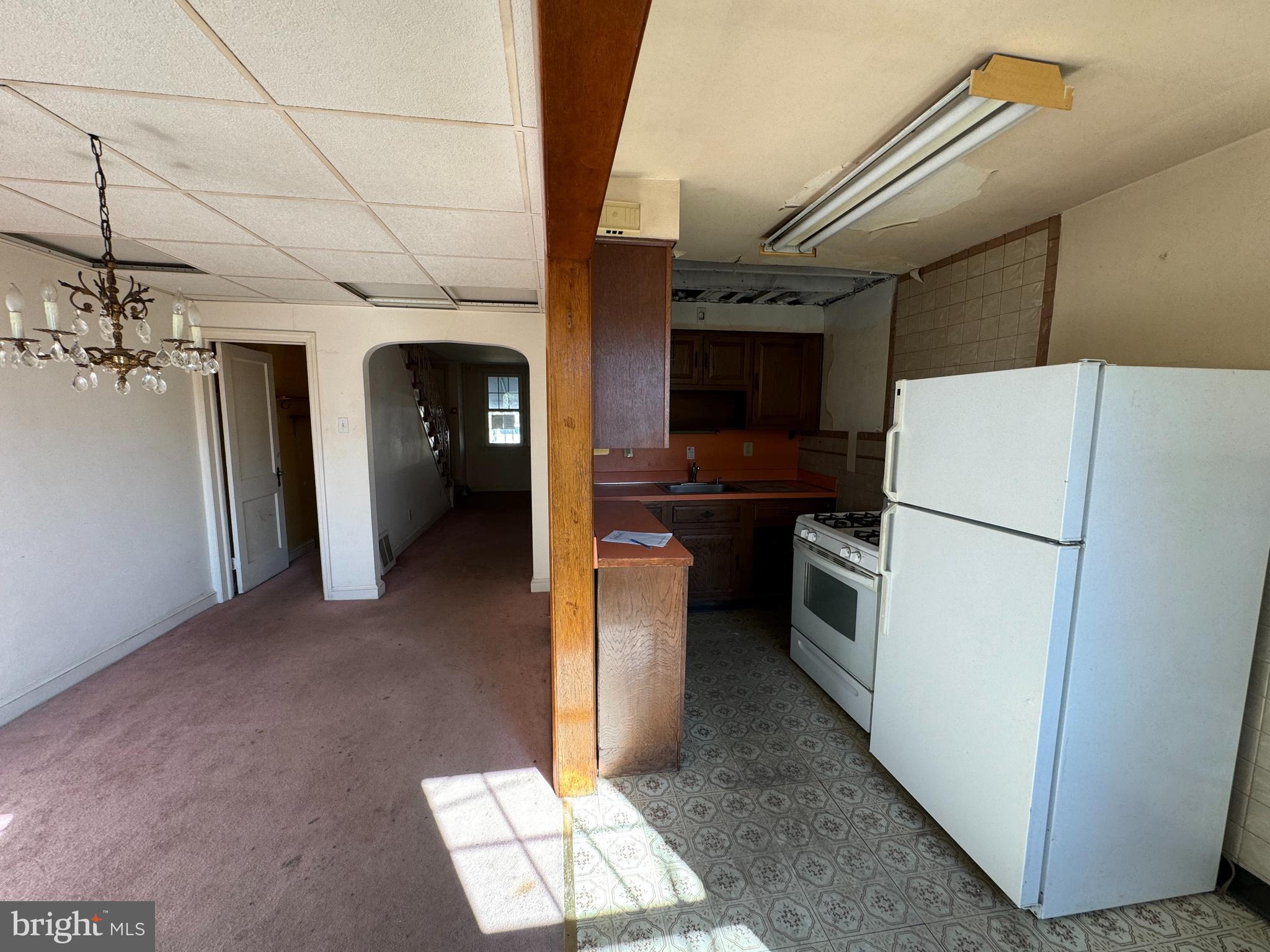 5240 Fairhaven Road Clifton Heights, PA 19018 - Photo 7 of 17 first floor view