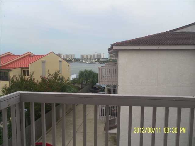 22 Moreno Point Road, Unit 5 Destin, FL 32541 - Photo 9 of 11 Gallery Image 9