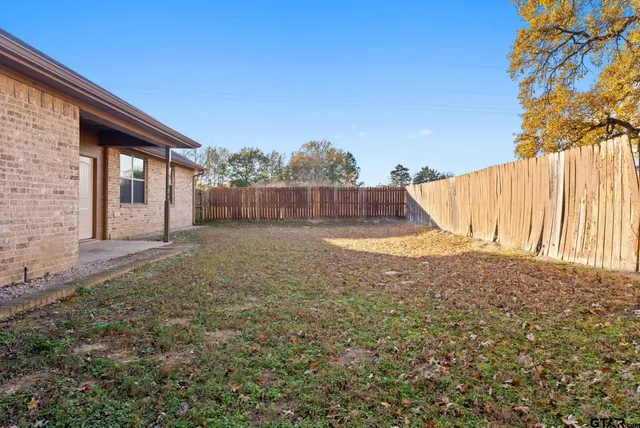 $235,000 | 19036 County Road 1202, Flint, TX 75762