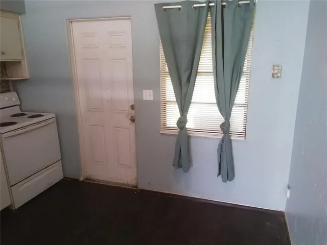 $1,795 | 3934 40th Avenue North, St. Petersburg, FL 33714