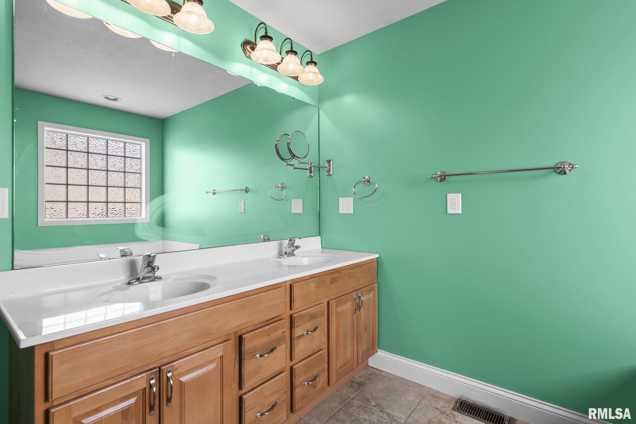 3508 Wexford Drive Springfield, IL 62704 - Photo 20 of 34