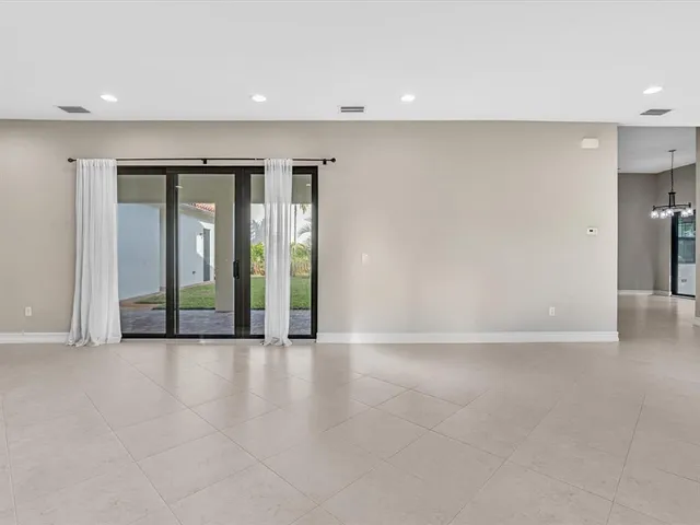 $10,900 | 10630 Southwest 55th Street, Cooper City, FL 33328