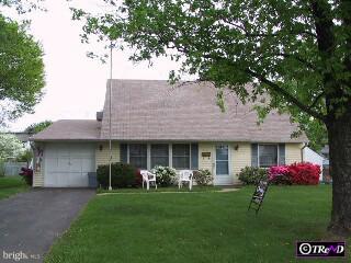 38 Hemlock Road Levittown, PA 19056 - Photo 1 of 1 Gallery Image 1