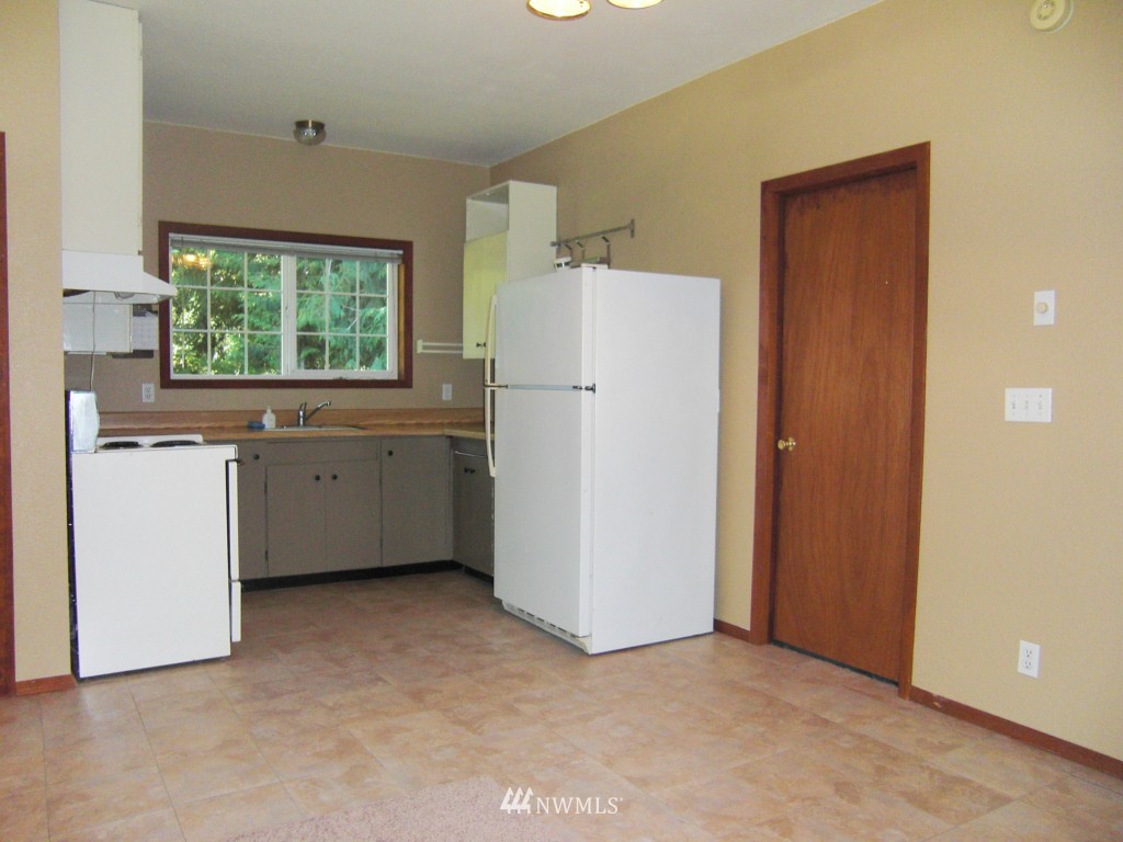 2301 East Pole Road Everson, WA 98247 - Photo 11 of 18
