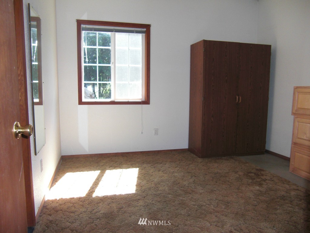 2301 East Pole Road Everson, WA 98247 - Photo 14 of 18