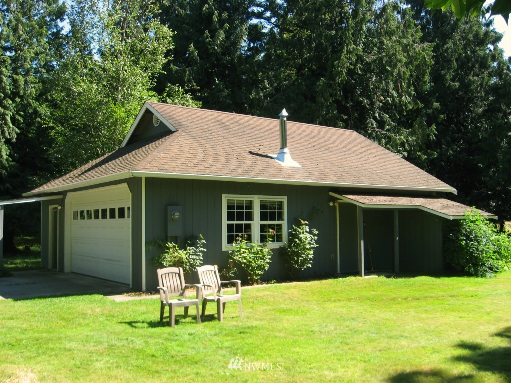 2301 East Pole Road Everson, WA 98247 - Photo 3 of 18