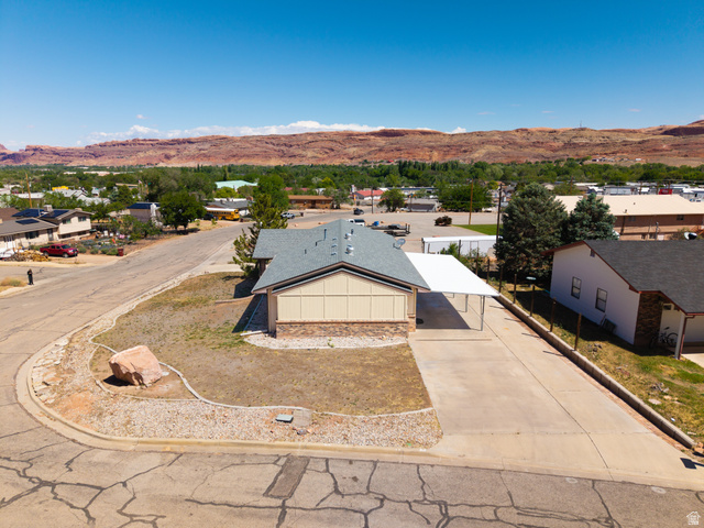 1225 South Boulder Avenue Moab, UT 84532 - Photo 9 of 46