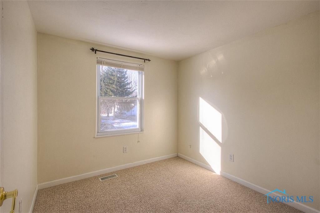 216 Ivanhill Road Toledo, OH 43615 - Photo 10 of 16 Photo 10
