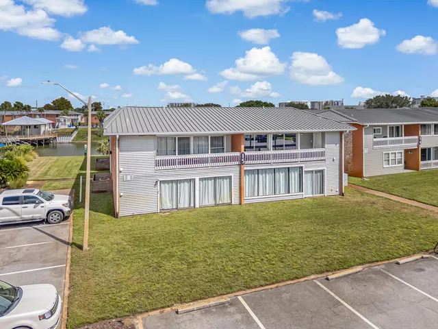 $219,900 | 4000 Gulf Terrace Drive, Unit 257, Destin, FL 32541