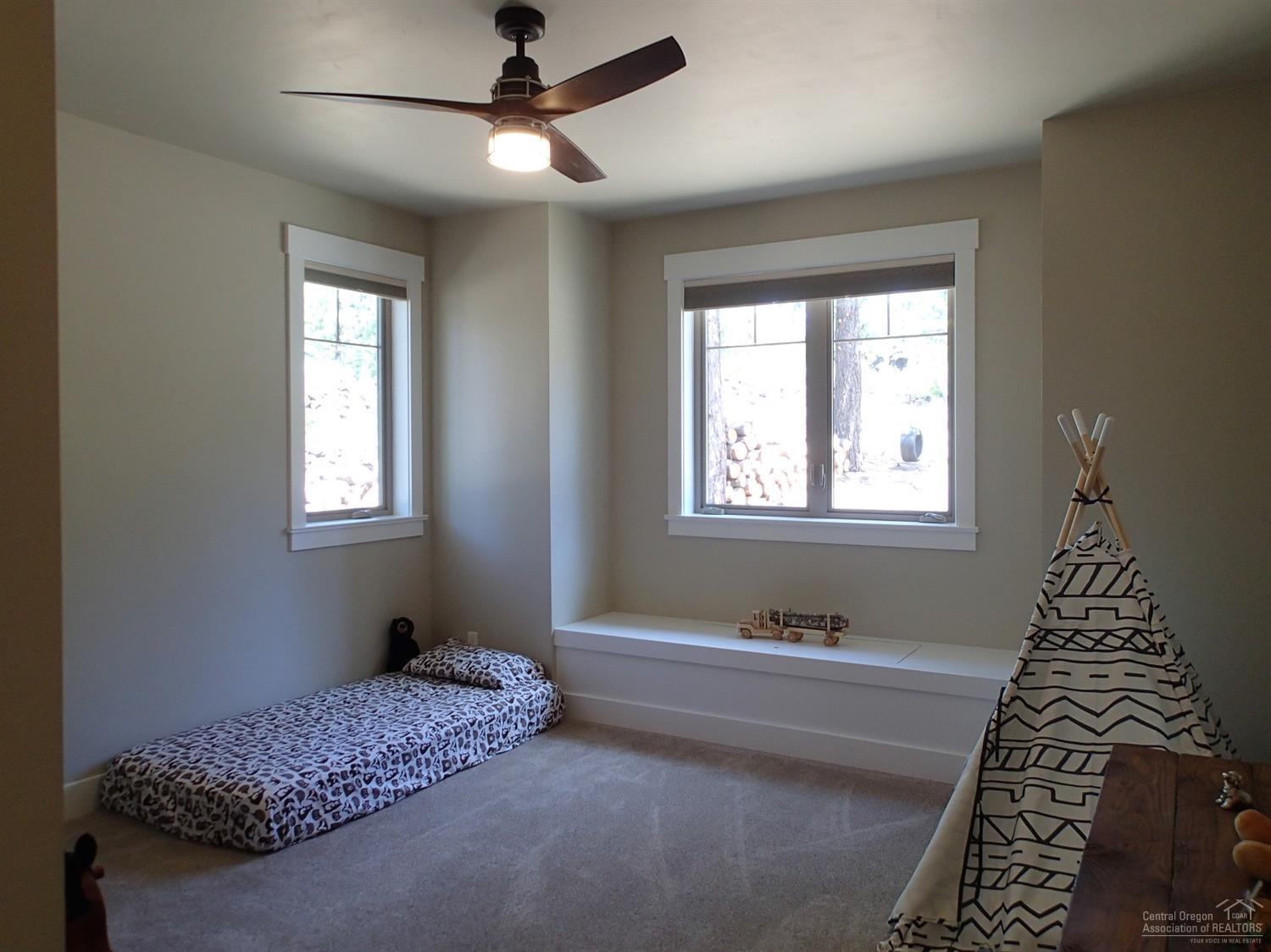 60170 East Ridgeview Drive Bend, OR 97702 - Photo 10 of 16 Additional Photo