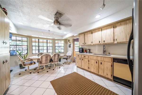 $784,000 | 6337 Southwest 32nd Street, Miramar, FL 33023
