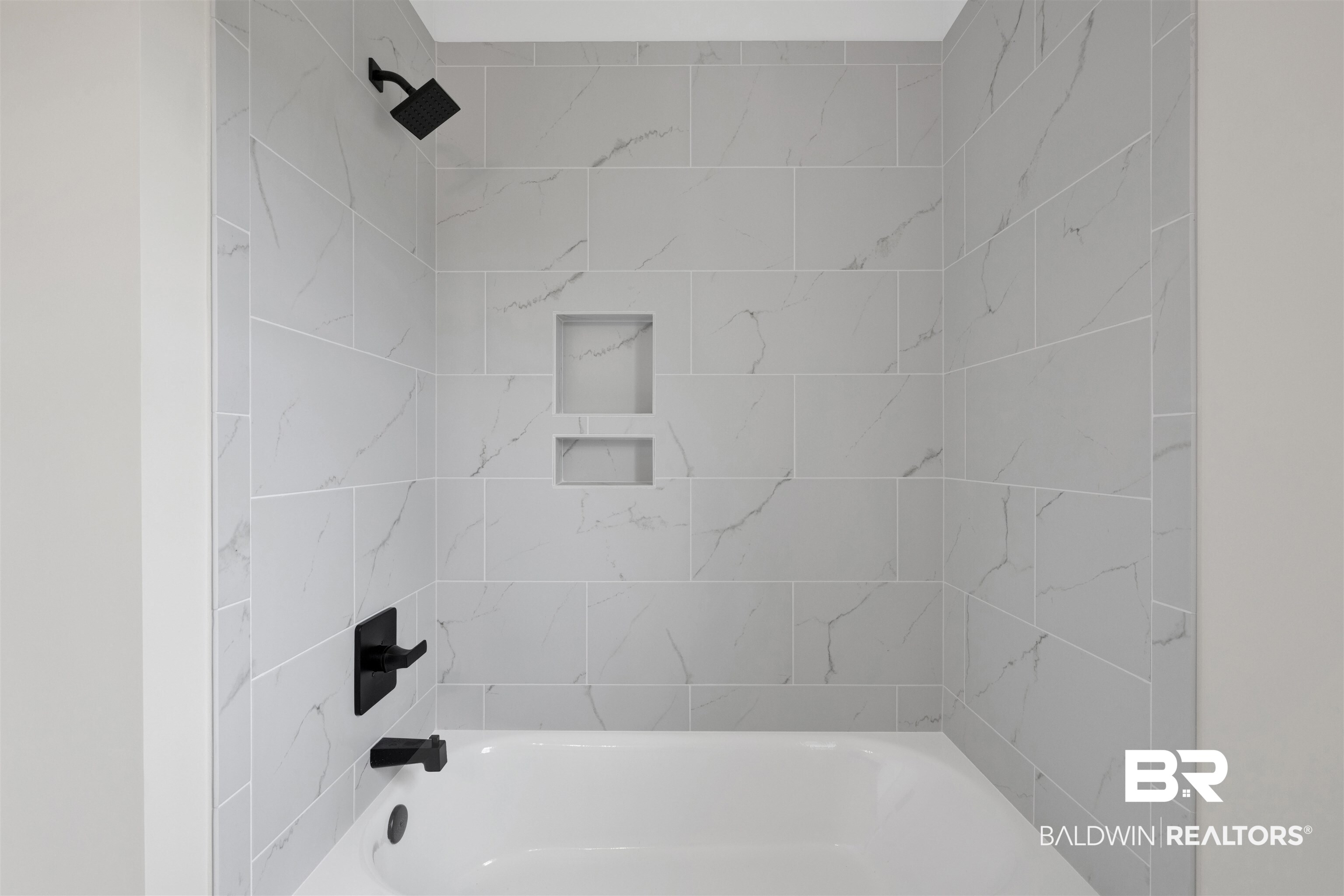 27315 Patch Pl Loop Daphne, AL 36526 - Photo 22 of 43 Full bathroom featuring shower / bathtub combination