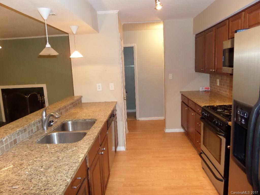 9024 Raintree Lane Charlotte, NC 28277 - Photo 3 of 21