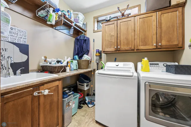 $709,900 | 6048 27th Street South, Fargo, ND 58104