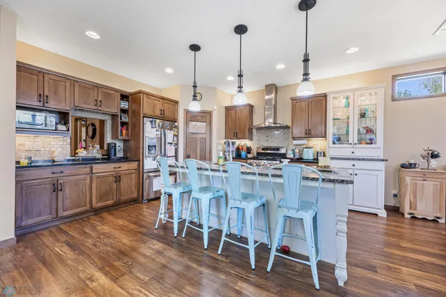 $709,900 | 6048 27th Street South, Fargo, ND 58104