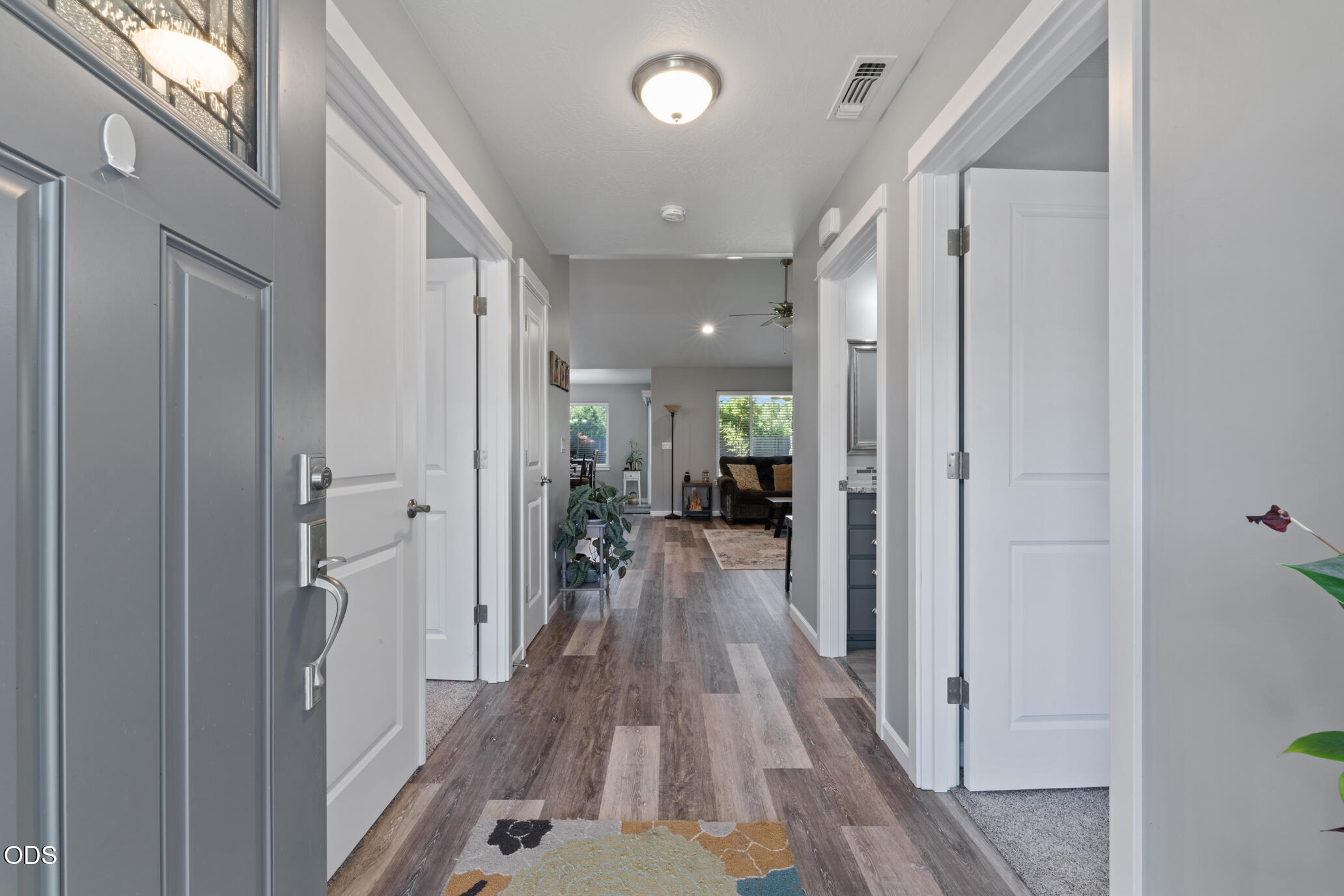 246 Retirement Lane Cave Junction, OR 97523 - Photo 4 of 34