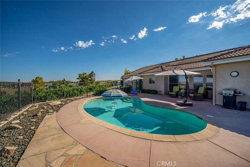 6172 Hawk Ridge Place San Miguel, CA 93451 - Photo 17 of 54 Pool Area