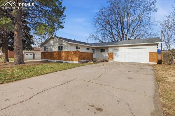 $376,000 | 1014 Fosdick Drive, Colorado Springs, CO 80909