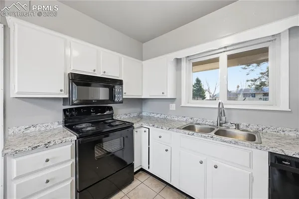 $376,000 | 1014 Fosdick Drive, Colorado Springs, CO 80909