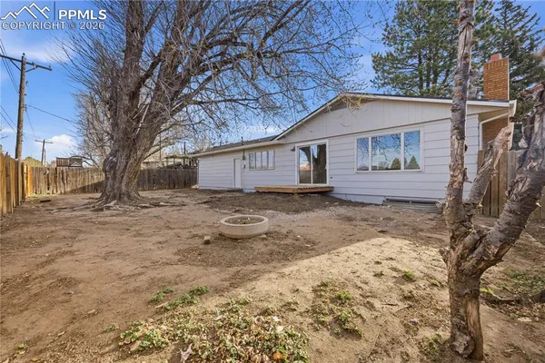 $376,000 | 1014 Fosdick Drive, Colorado Springs, CO 80909