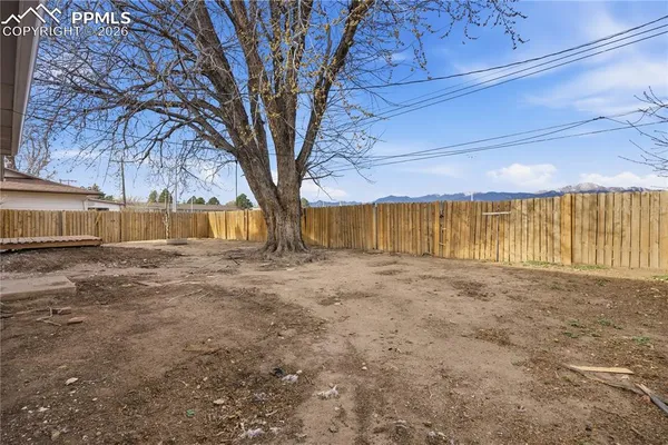 $376,000 | 1014 Fosdick Drive, Colorado Springs, CO 80909