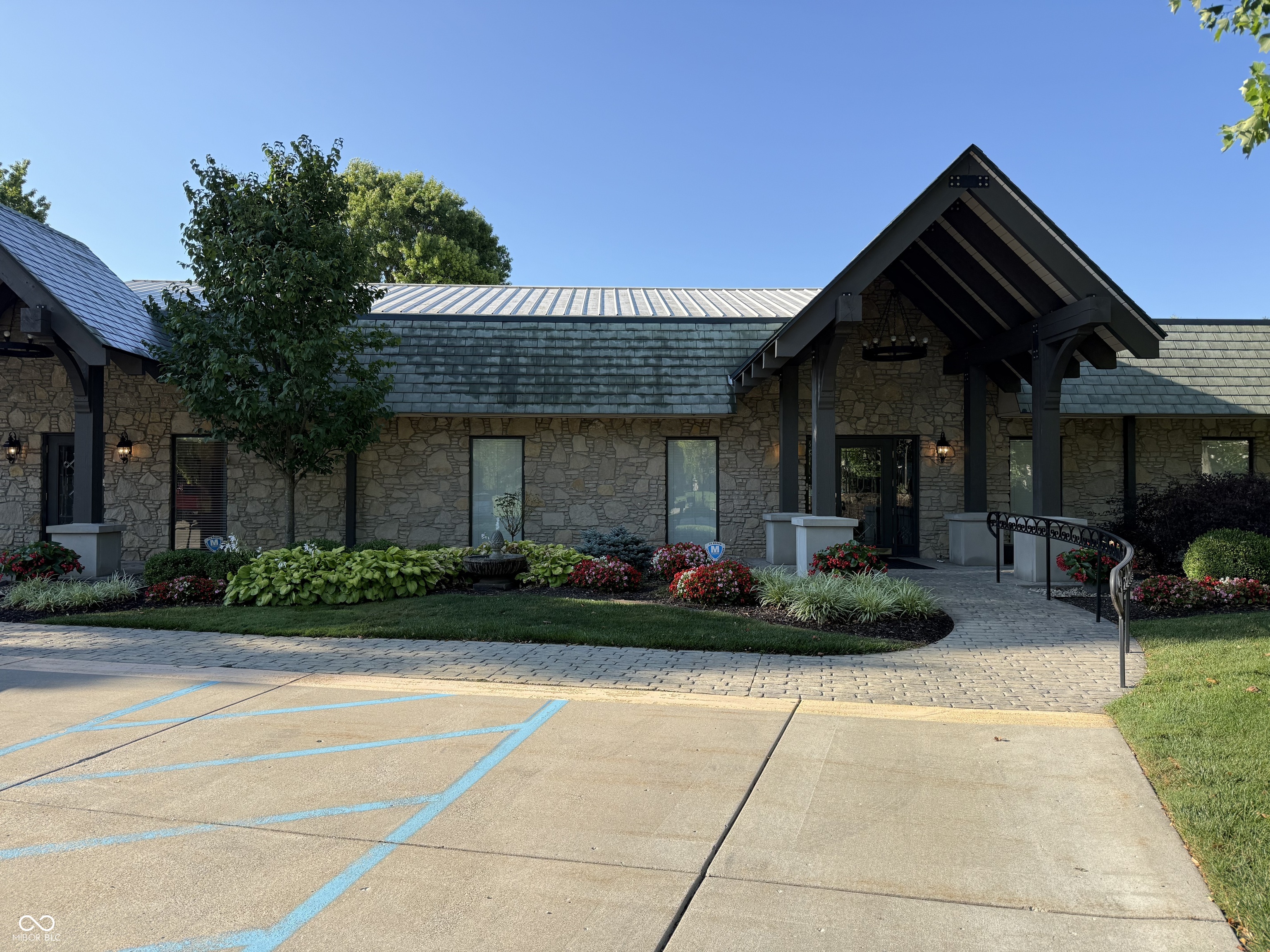 1017 Tuckahoe Road Indianapolis, IN 46260 - Photo 24 of 35 Gallery Image 24