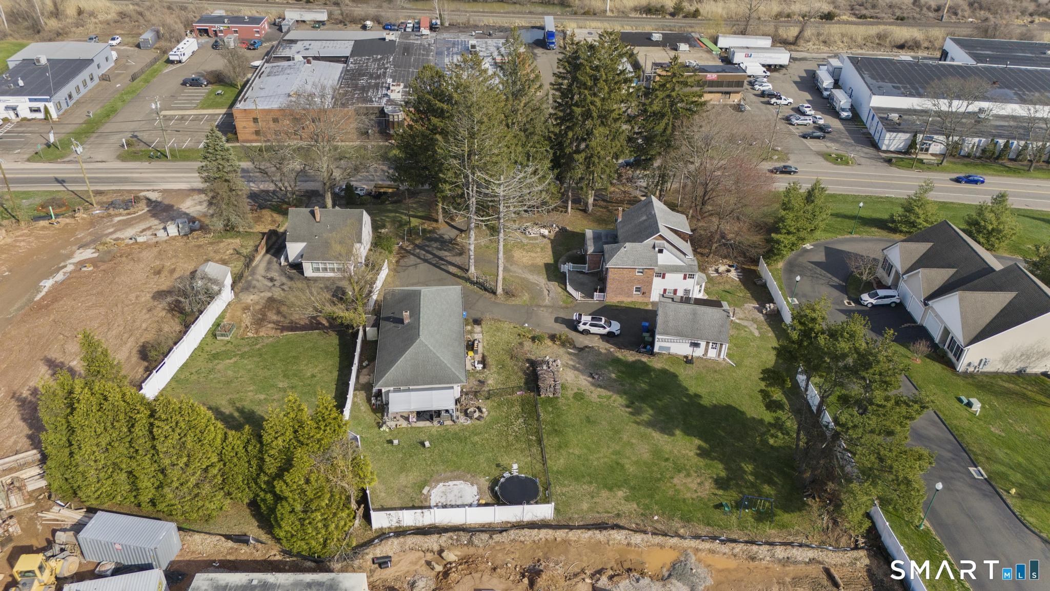 2964 State Street Hamden, CT 06517 - Photo 3 of 37