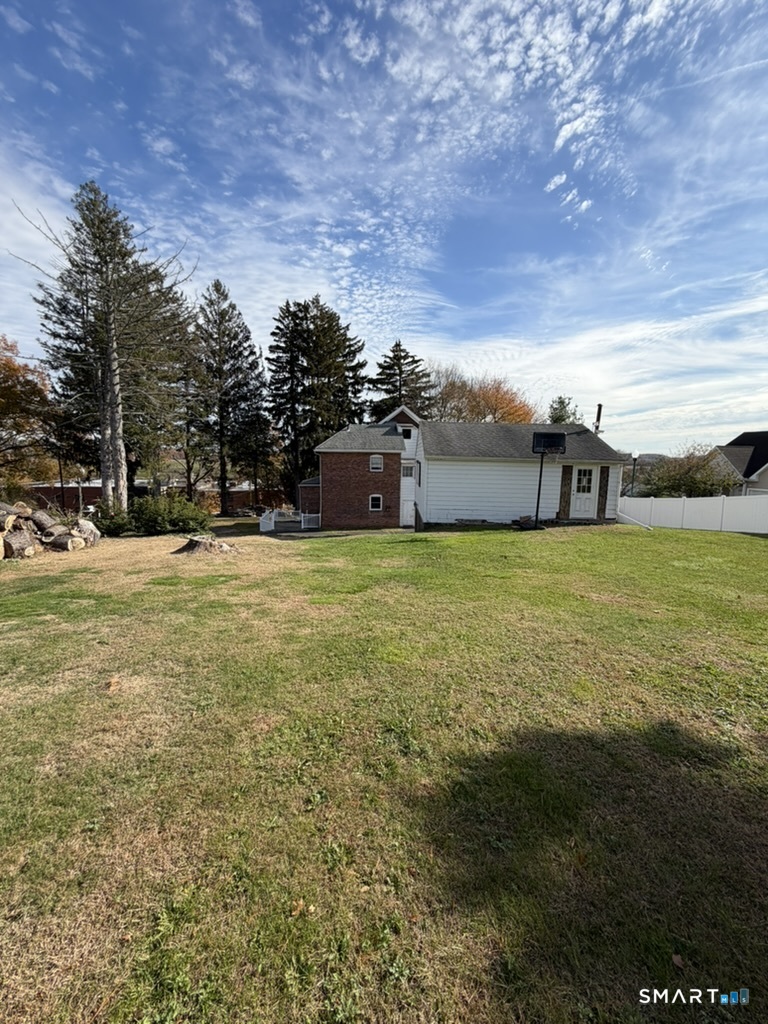 2964 State Street Hamden, CT 06517 - Photo 4 of 28