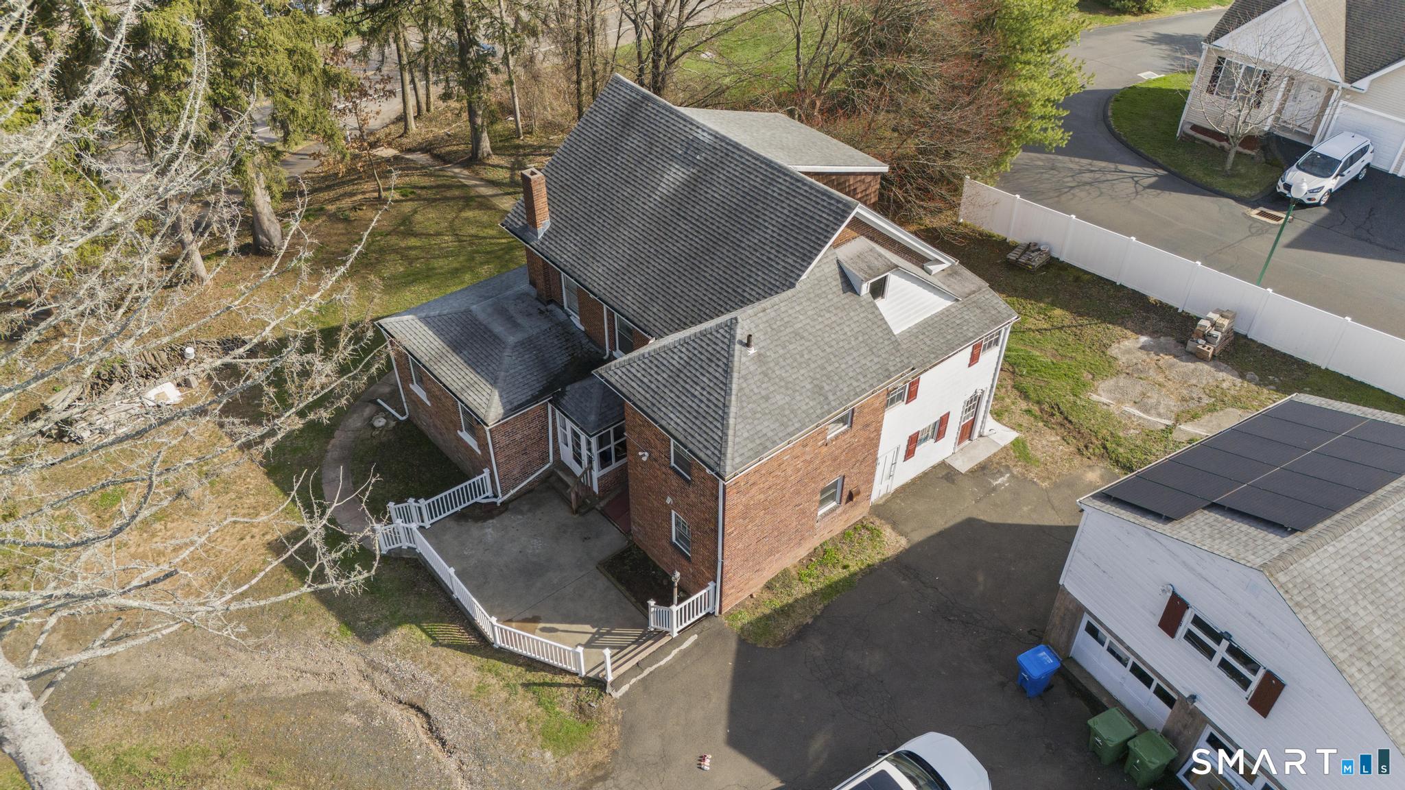 2964 State Street Hamden, CT 06517 - Photo 4 of 37
