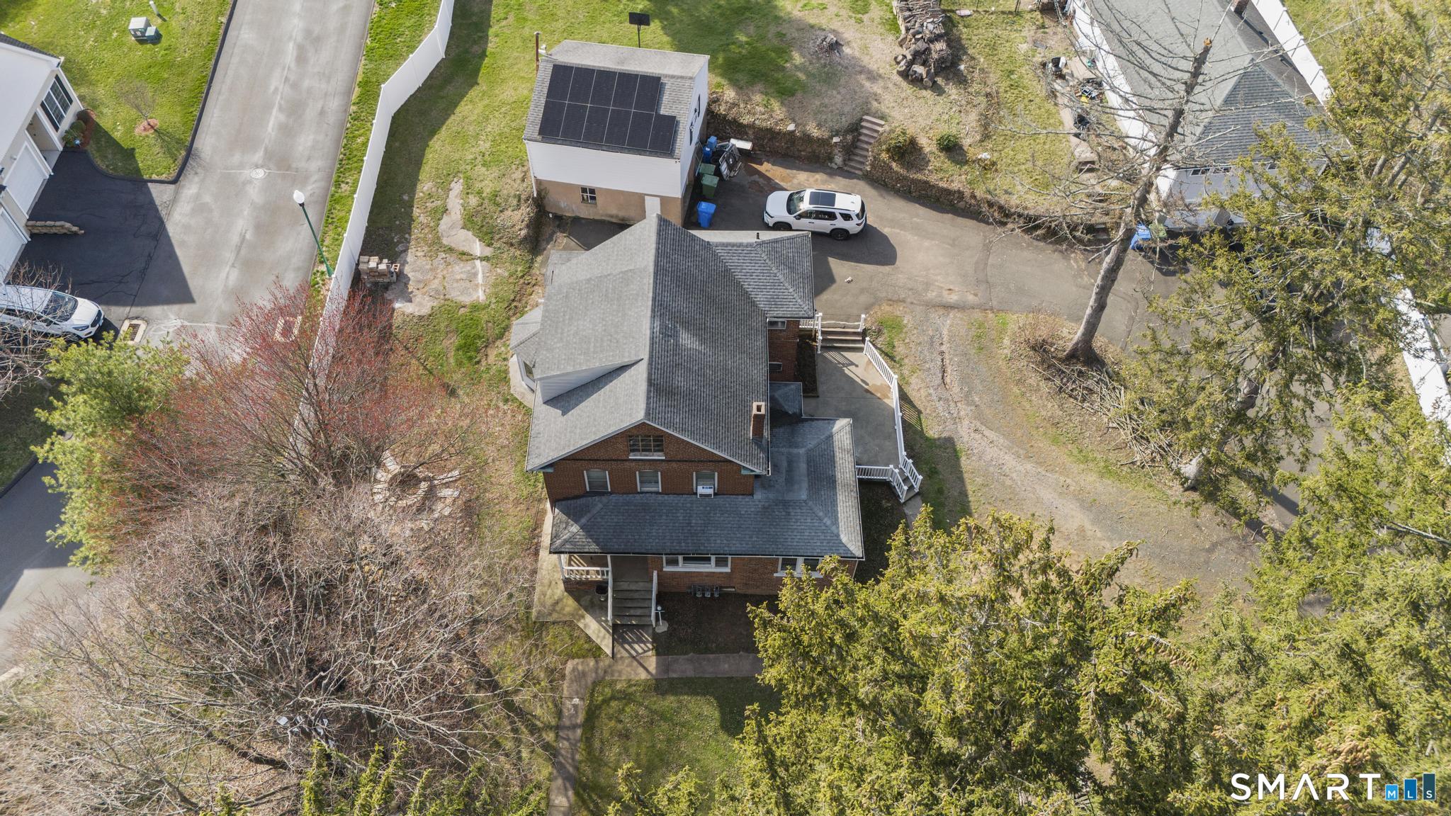 2964 State Street Hamden, CT 06517 - Photo 5 of 37