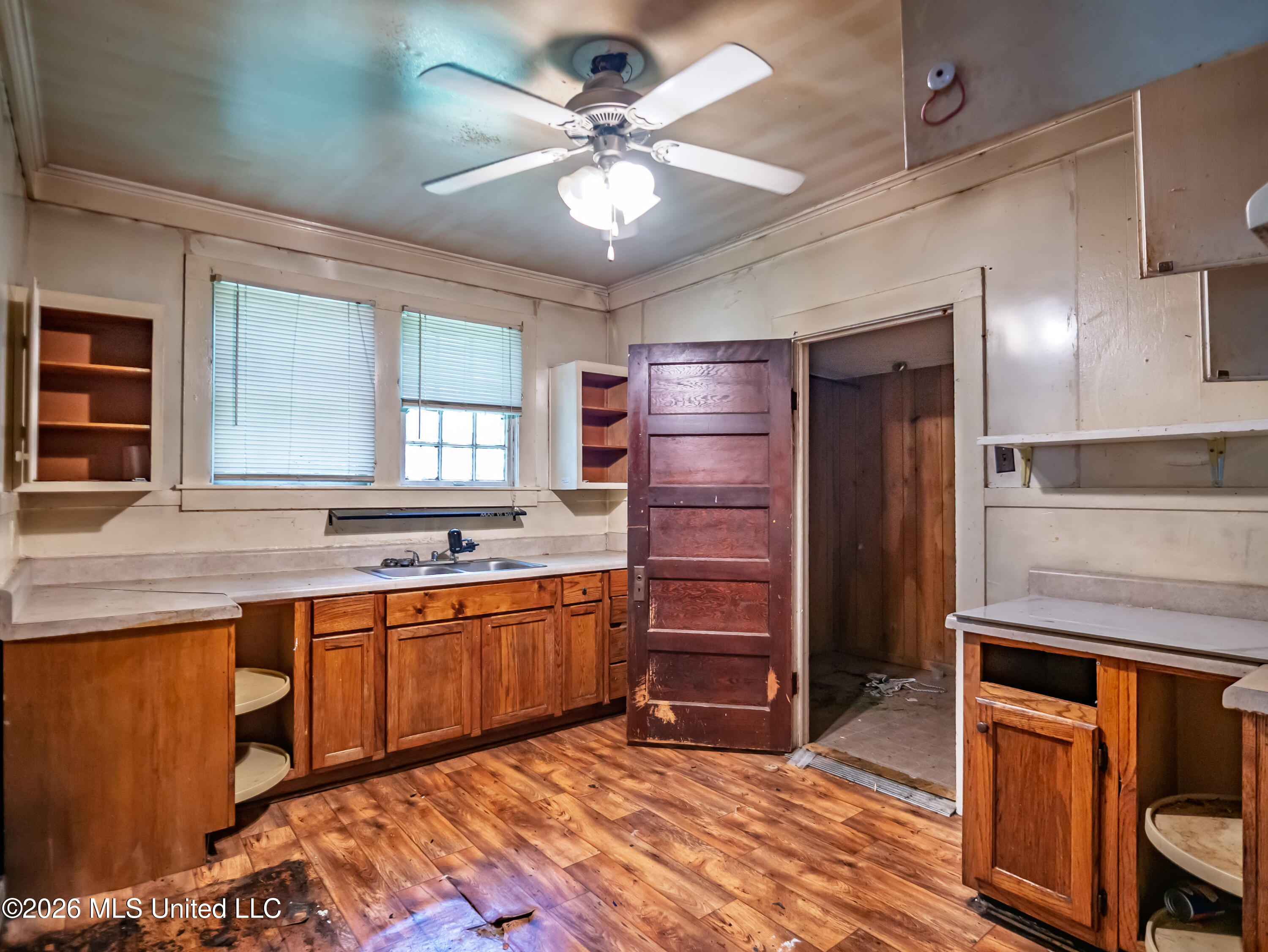 107 Central Street Batesville, MS 38606 - Photo 6 of 24 107 Central St Batesville MS_2026-06-19_