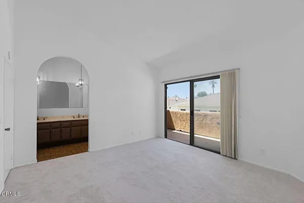 $3,300 | 697 East California Boulevard, Unit 6, Pasadena, CA 91106