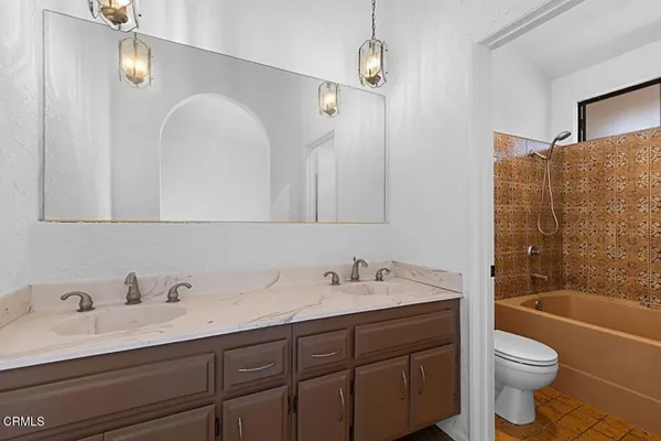 $3,300 | 697 East California Boulevard, Unit 6, Pasadena, CA 91106