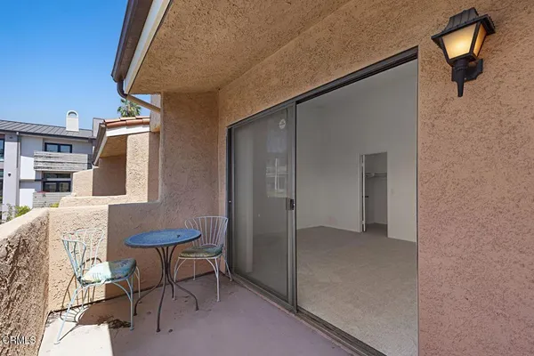 $3,300 | 697 East California Boulevard, Unit 6, Pasadena, CA 91106