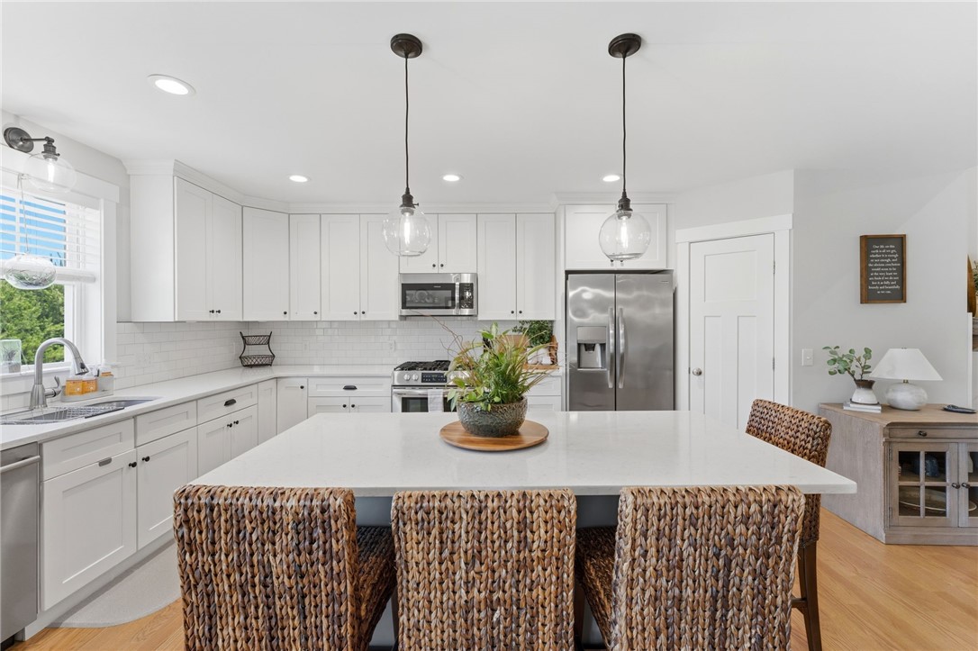 30 Silas Hill Way Exeter, RI 02822 - Photo 8 of 36