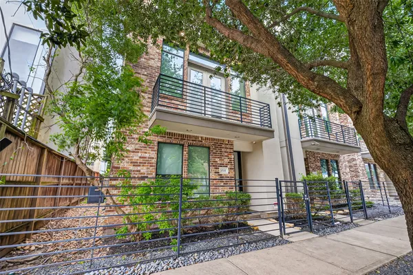 $489,990 | 1715 Silver Street, Houston, TX 77007
