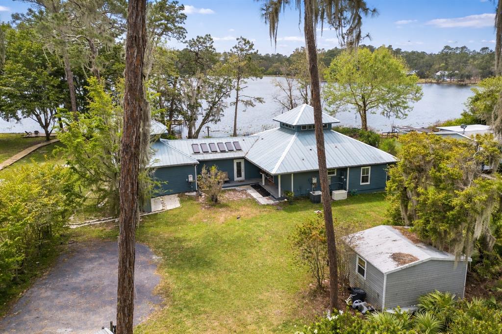 299 Riley Lake Drive Hawthorne, FL 32640 - Photo 4 of 67