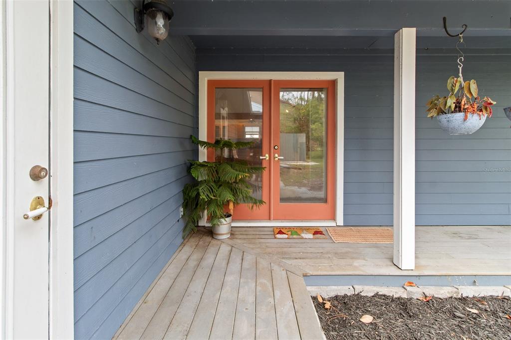 299 Riley Lake Drive Hawthorne, FL 32640 - Photo 5 of 67