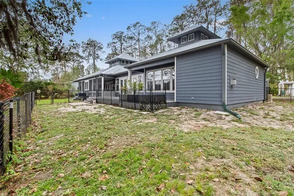 $425,000 | 299 Riley Lake Drive, Hawthorne, FL 32640