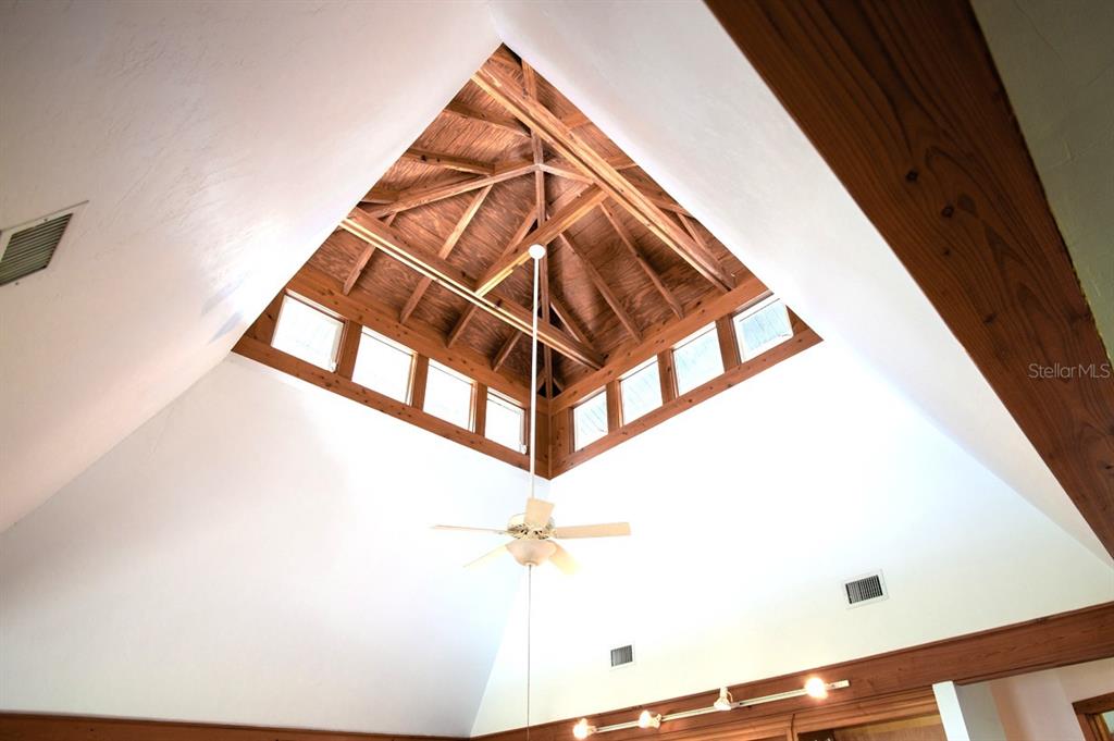 299 Riley Lake Drive Hawthorne, FL 32640 - Photo 8 of 67