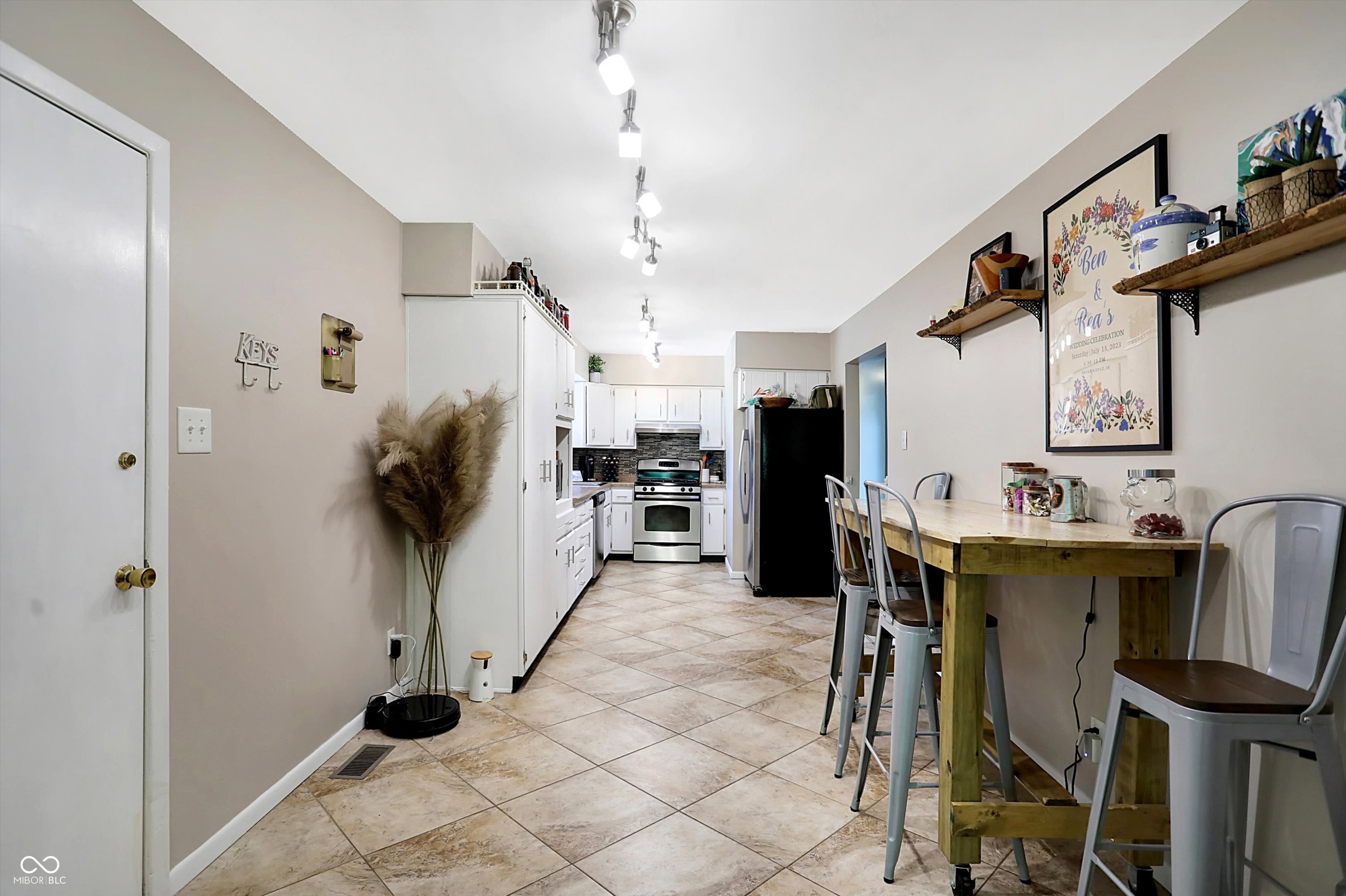 7242 Graham Road Indianapolis, IN 46250 - Photo 29 of 41 Gallery Image 29