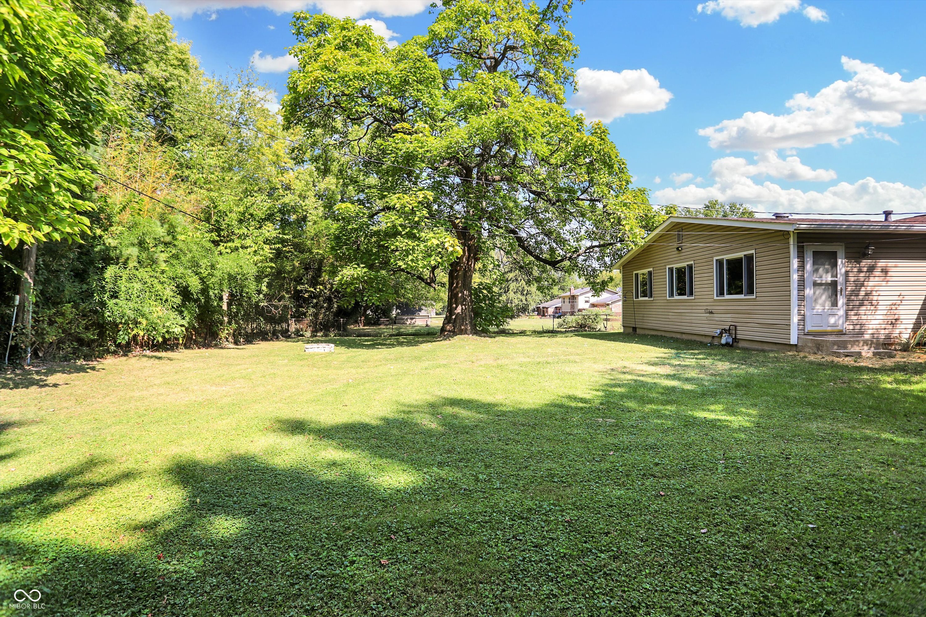 7242 Graham Road Indianapolis, IN 46250 - Photo 39 of 41 Gallery Image 39