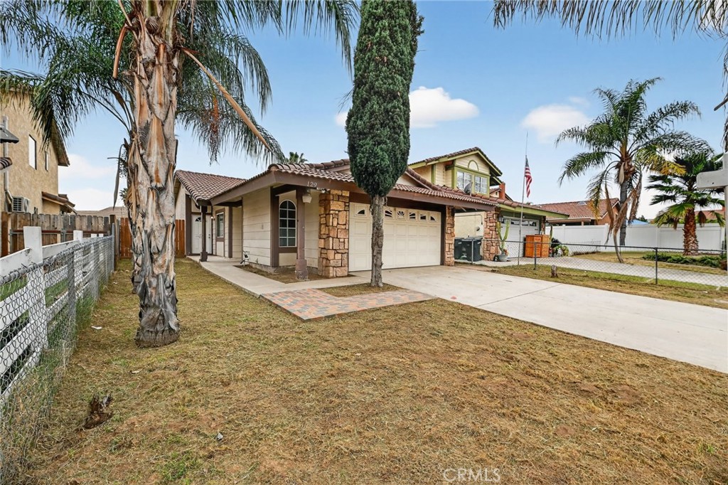 129 Olivetree Drive Perris, CA 92571 - Photo 5 of 33