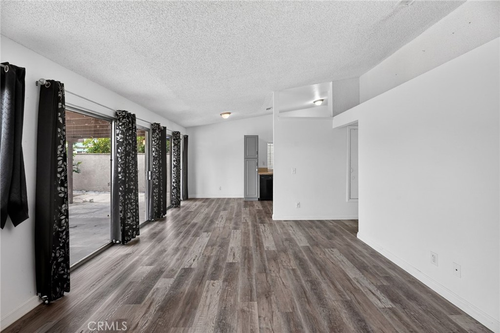 129 Olivetree Drive Perris, CA 92571 - Photo 8 of 33