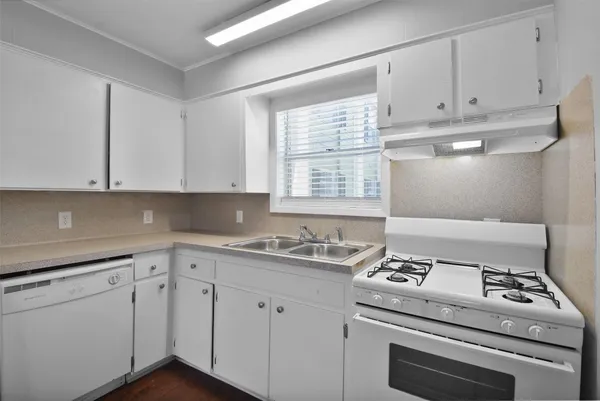 $900 | 1511 Broadmoor Drive, Unit D, Bryan, TX 77802