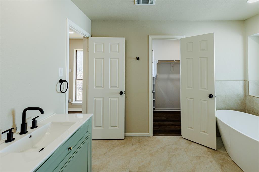 1376 County Road 4651 Rhome, TX 76078 - Photo 32 of 39 Gallery Image 32