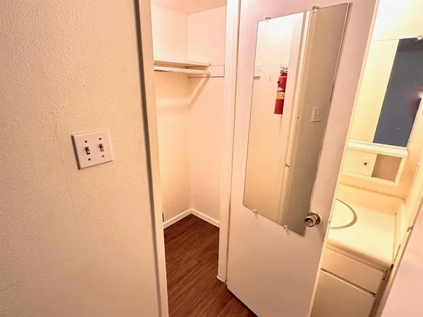 $825 | 4204 Speedway, Unit 204, Austin, TX 78751