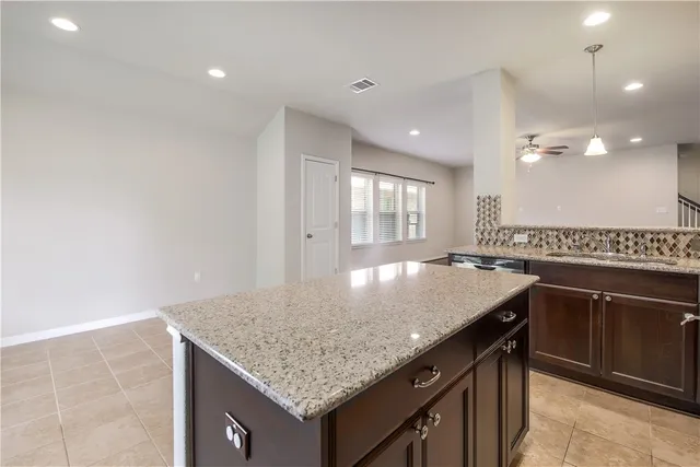 $2,400 | 7220 Longford Trail, Austin, TX 78754